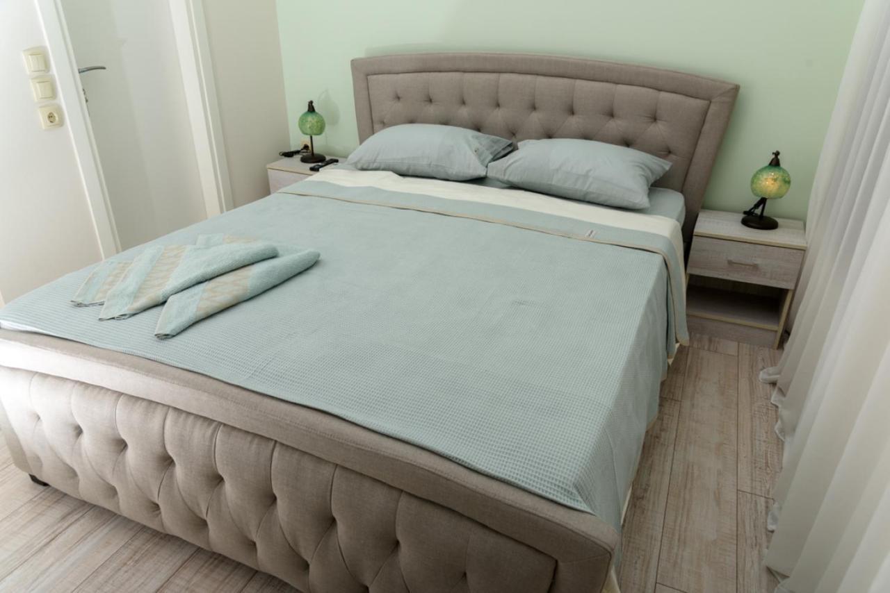 Theasis Athens Bed & Breakfast Luaran gambar
