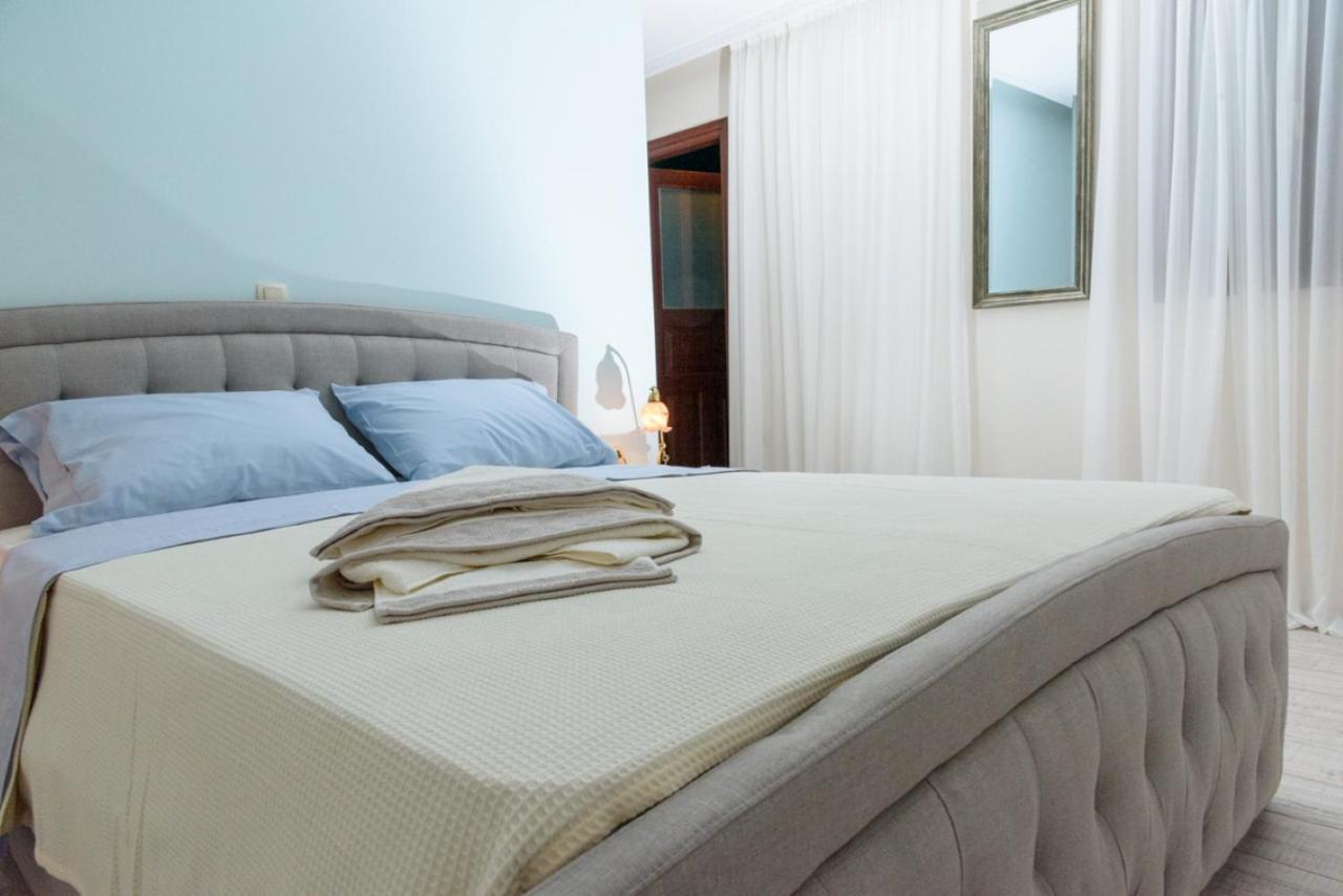 Theasis Athens Bed & Breakfast Luaran gambar