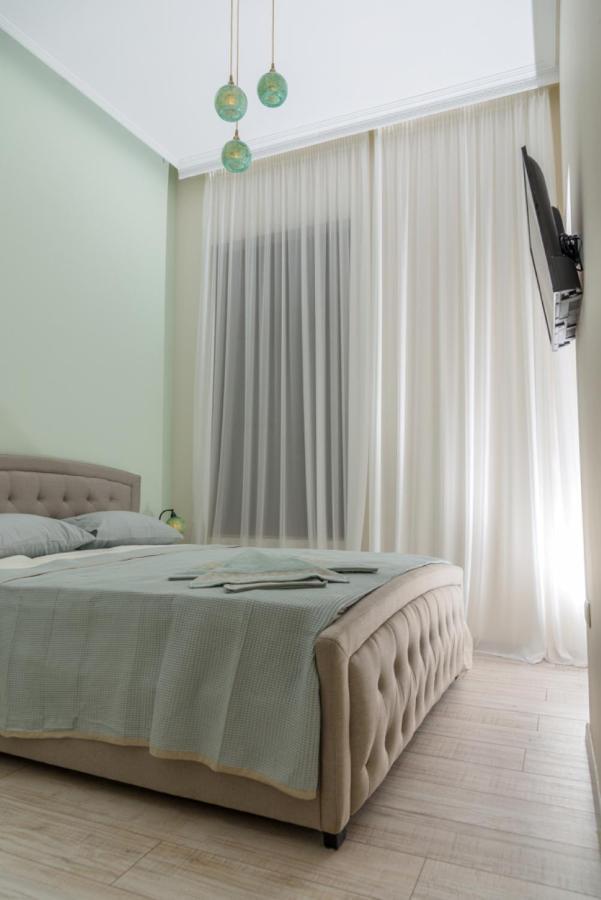 Theasis Athens Bed & Breakfast Luaran gambar