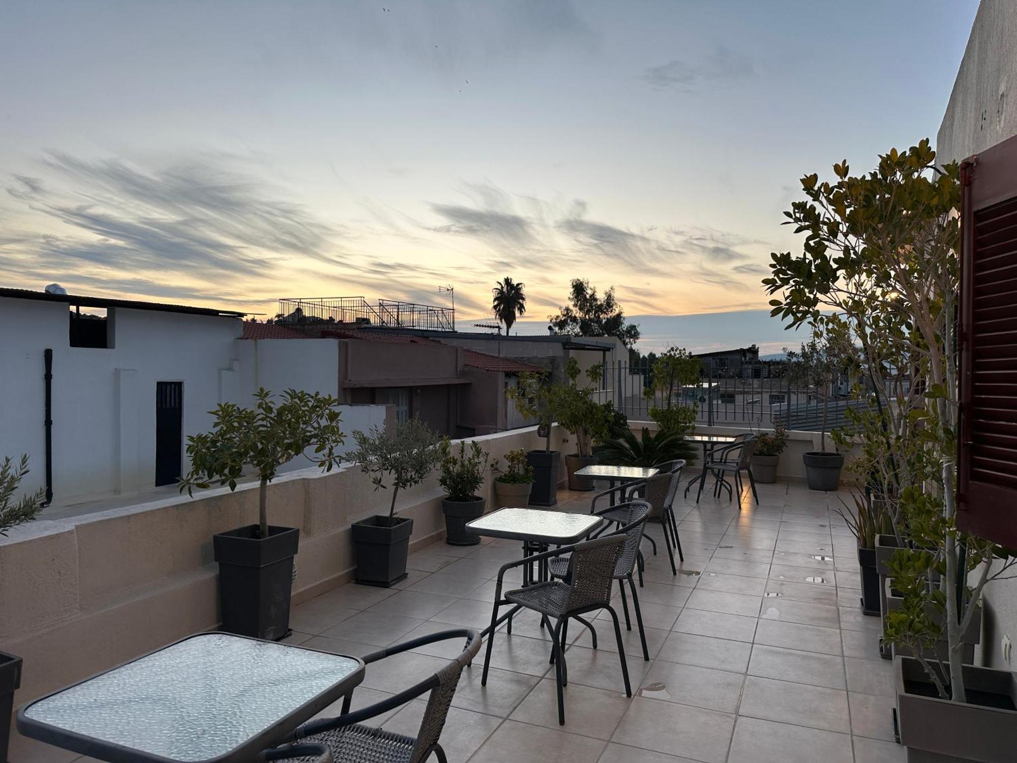 Theasis Athens Bed & Breakfast Luaran gambar
